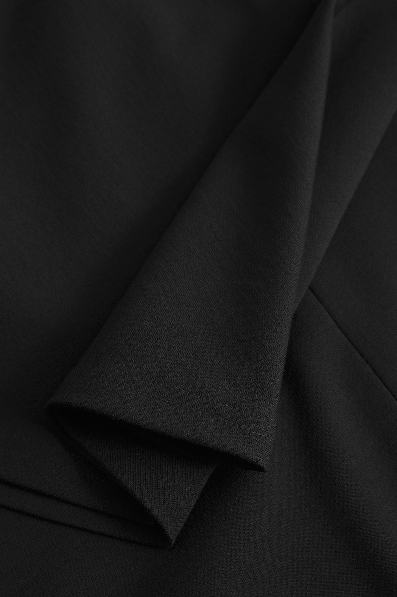 Punta Dress Mock Neck